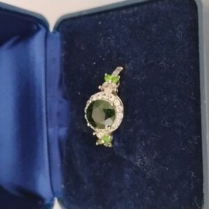 NWOT Silver and Green Gemstone Ring